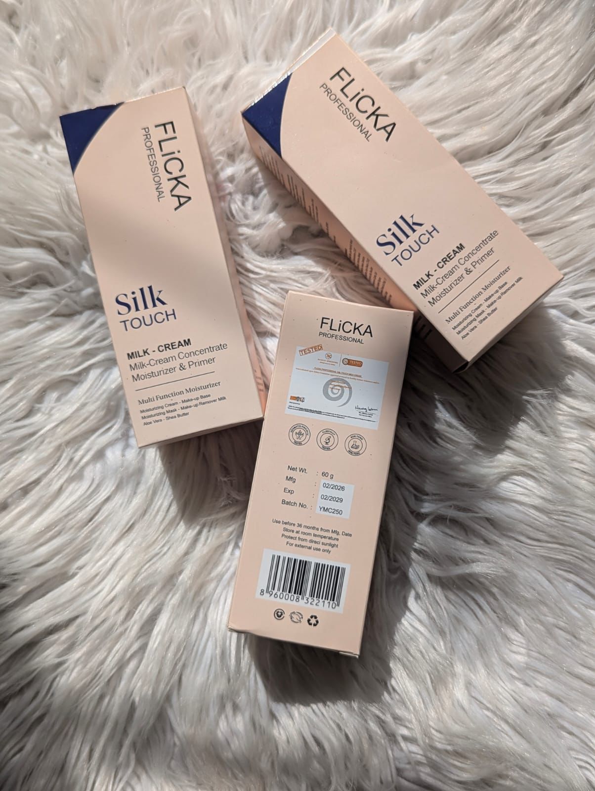 Original Flicka Silk Touch milk cream Moisturiser & Primer
Made in India 🇮🇳