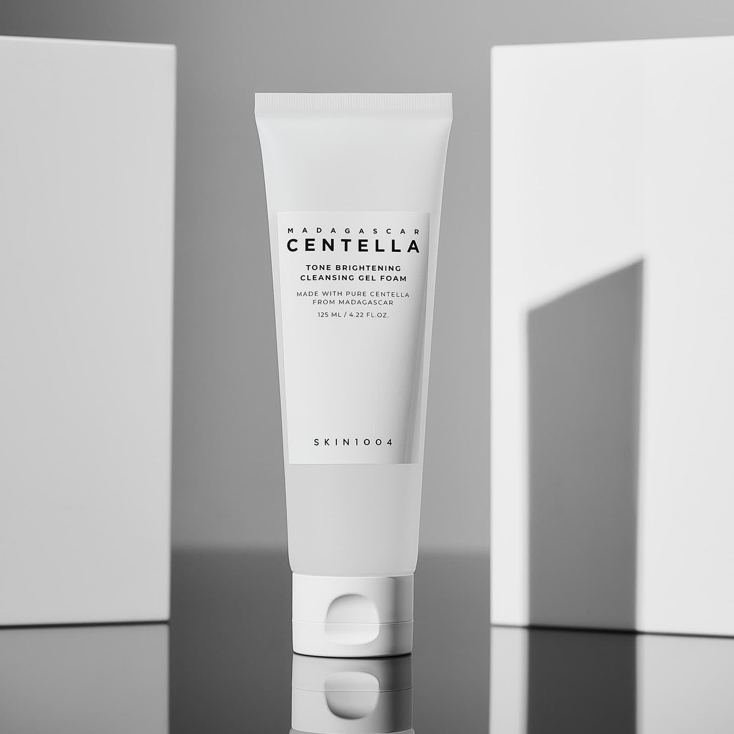 Madagascar Centella, Tone Brightening Cleansing Gel Foam (125 ml)
